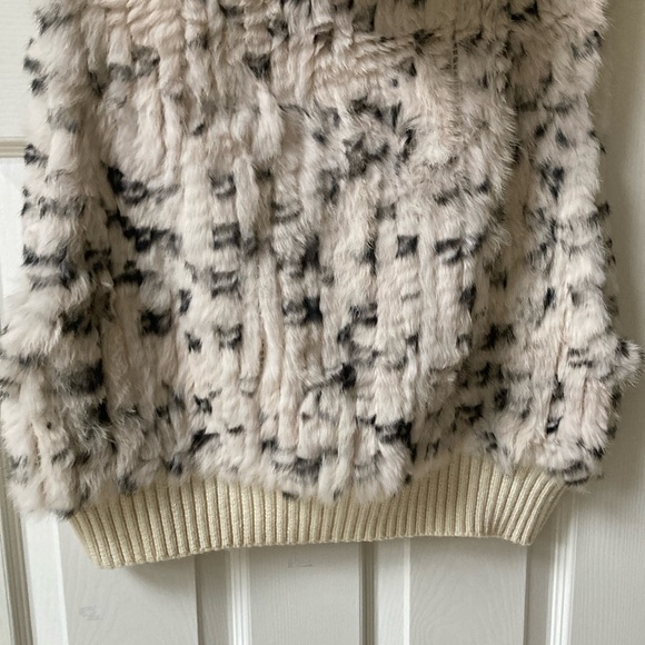 Neiman Marcus 100% rabbit fur vest - Picture 3 of 9